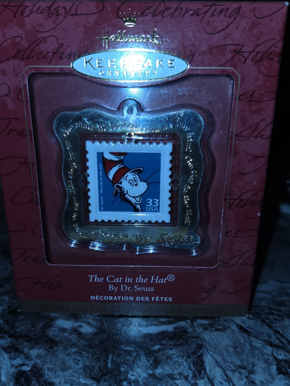 Hallmark Keepsake The Cat in the Hat Stamp Ornament - Red